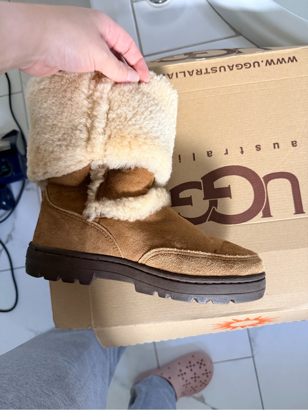 UGG Women's Fold-Over Shearling Boot - Chestnut Brown with Cream Cuff